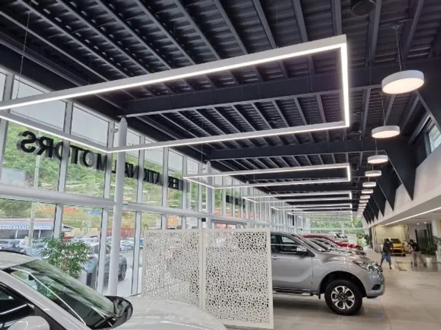 International Motors Dealership gallery photo 1