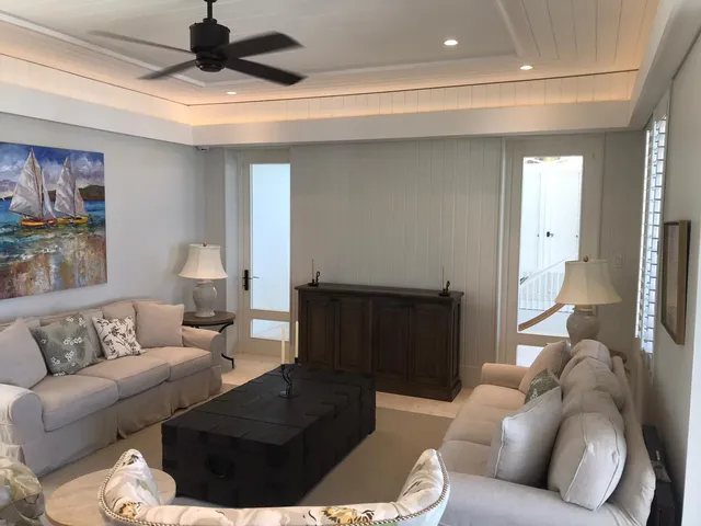 Private Residences gallery photo 2